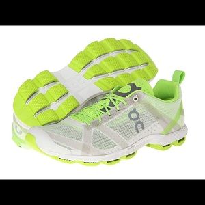 On Cloudtec Cloudracer shoes